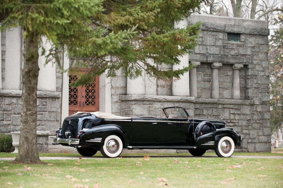  Cadillac V16 Presidential Convertible Parade Limousine by Fleetwood 1938 года  (фото 22 из 57)